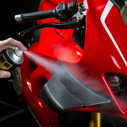 WD40 SPECIALIST MOTO LUCIDANTE AL SILICONE