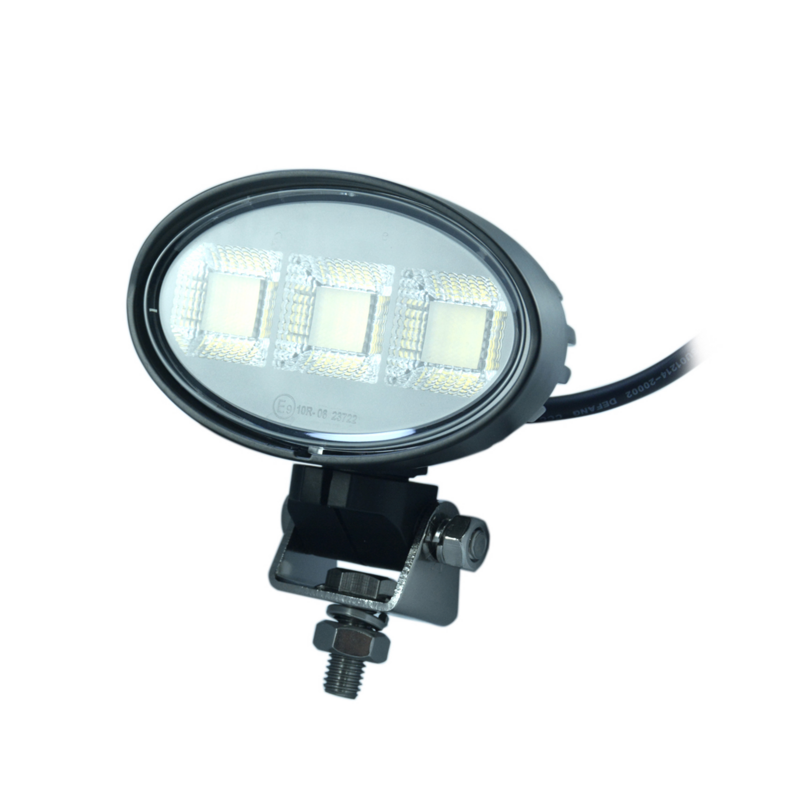 Faro lavoro LED 10-30V DC, 60W, 4620 LM. Fascio di luce ampio, 60 LED