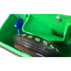 Manual seeder