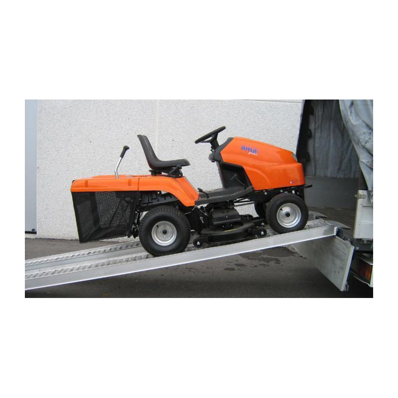 COPPIA RAMPE CON BORDI PER VEICOLI PORTATA KG 300